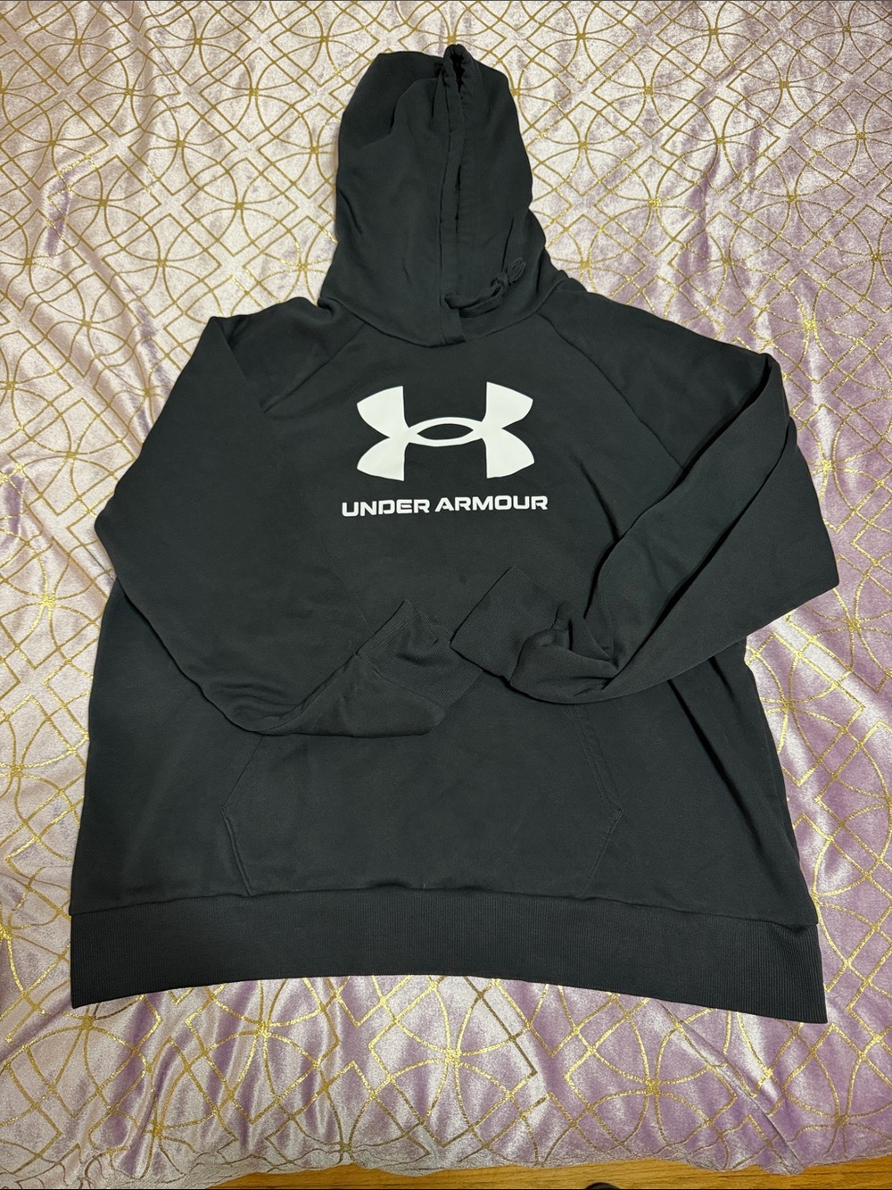 💥 WOMANS Under Armour Black Hoodie with White Logo (stains)